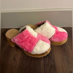 UO Sherpa clogs